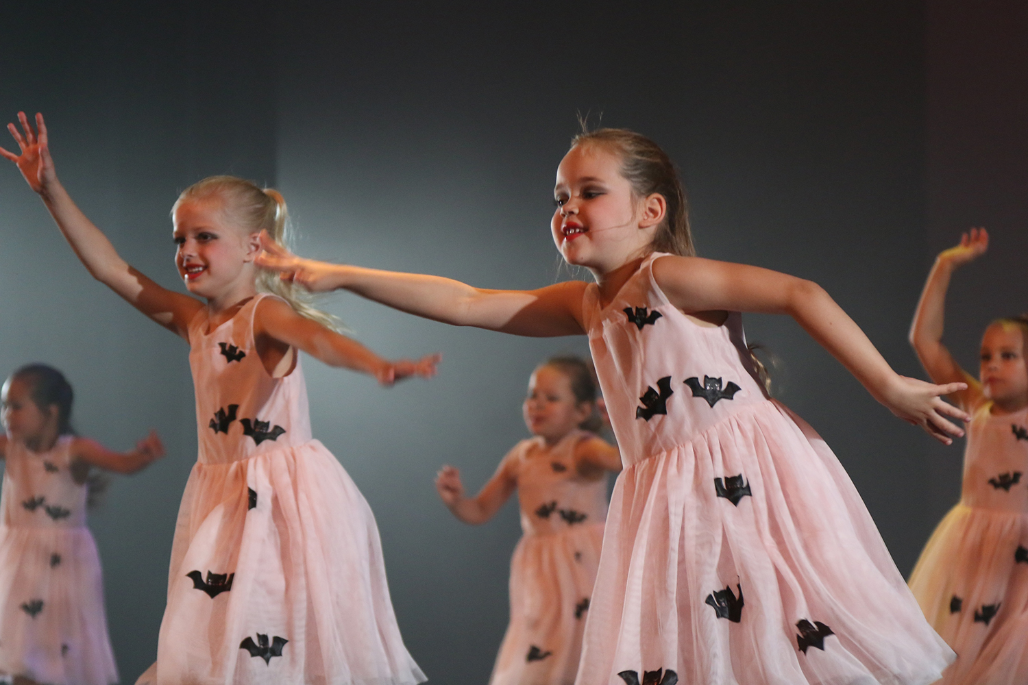 dansende kinderen met dansplezier